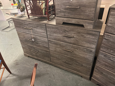 Grey Dresser 165370.