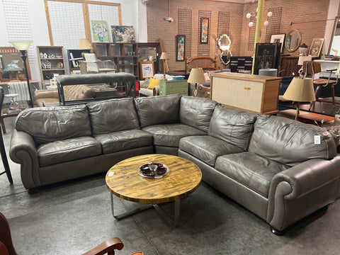 Thomasville Grey Leather Sectional 167535.
