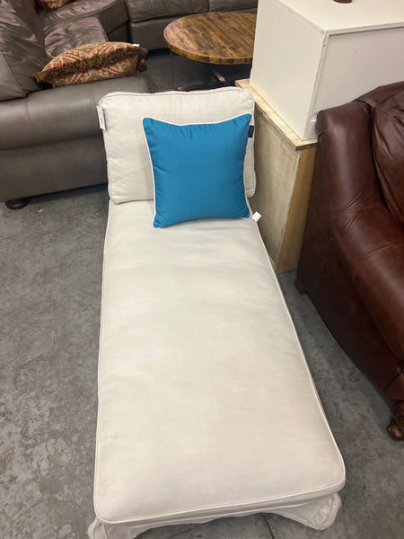 Off-White Slip Cover Chaise 168443.