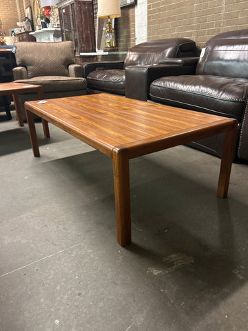 Teak Coffee Table 166798.