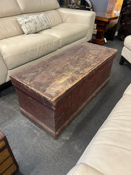 Antique Trunk 176870.