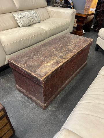 Antique Trunk 176870.