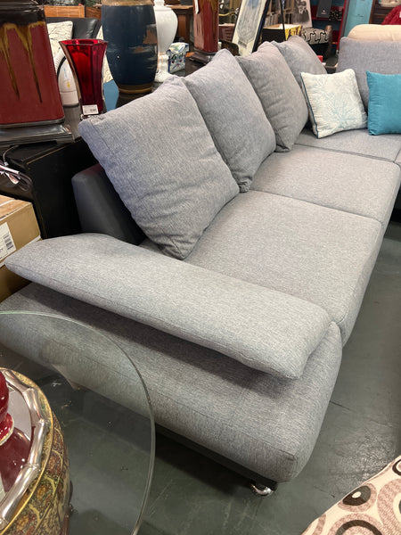 Modern Grey Sectional 153167.