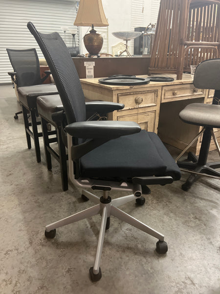 Adj. Rolling Office Chair (2 available) 163861.