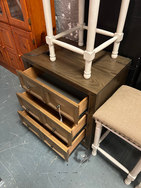 3 Drawer Nightstand 165704.