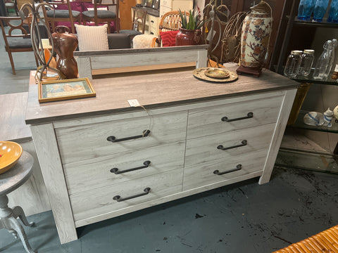 Whitewash Dresser w/ Mirror 165440.