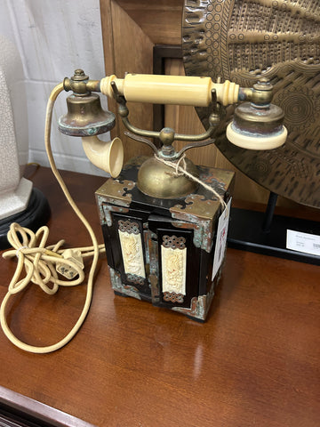 Vintage Chinoisere Telephone 172956.
