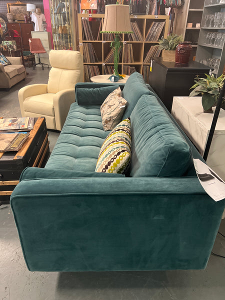 Modern Green Velvet Sofa 167947.