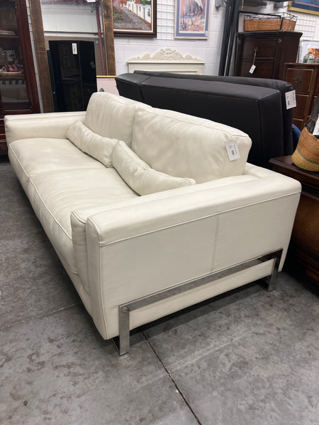 White Leather Modern Sofa 154639.