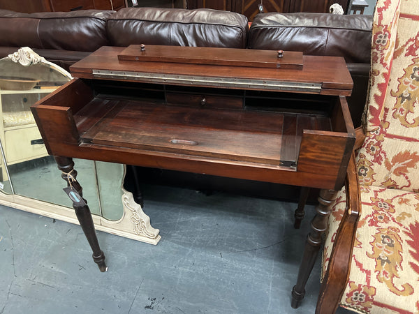 Small antique desk, 156903.