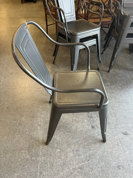 Set 6 Metal Stacking Chairs 149824.