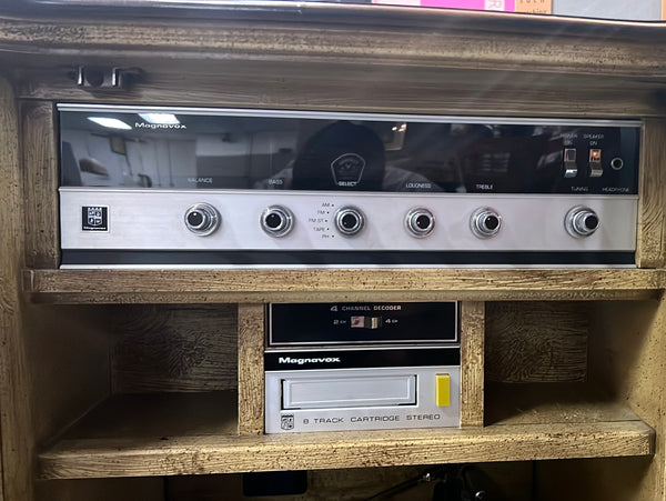 1975 Venetian Stereo Console 141966.