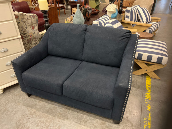 Navy Blue Loveseat 156335.