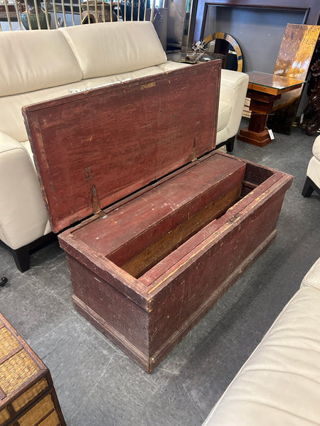 Antique Trunk 176870.