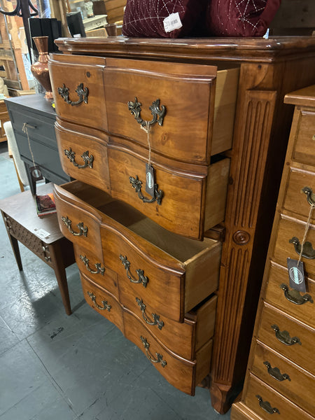 Heirloom Traditional Chest Of Drawers 165245.