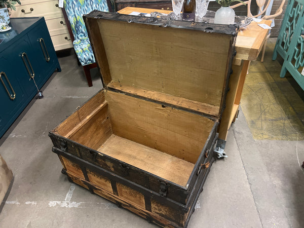 Vintage German Trunk Pre-WW2 168139.