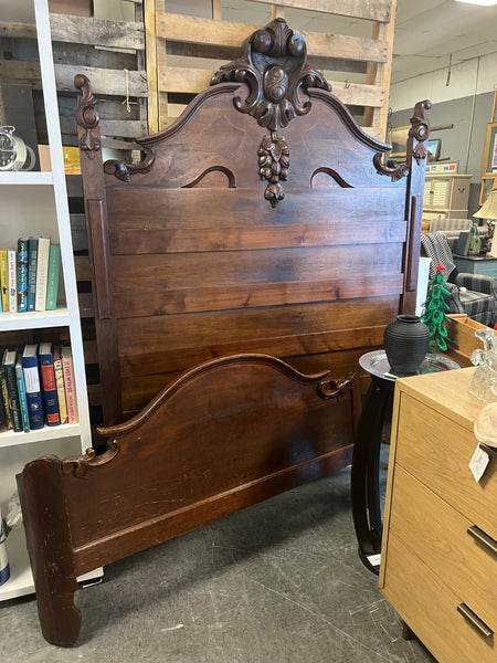 Antique Full Bed Carved Wood 169087.
