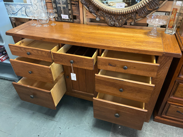 Broyhill Dresser W/ Cabinet 152881.