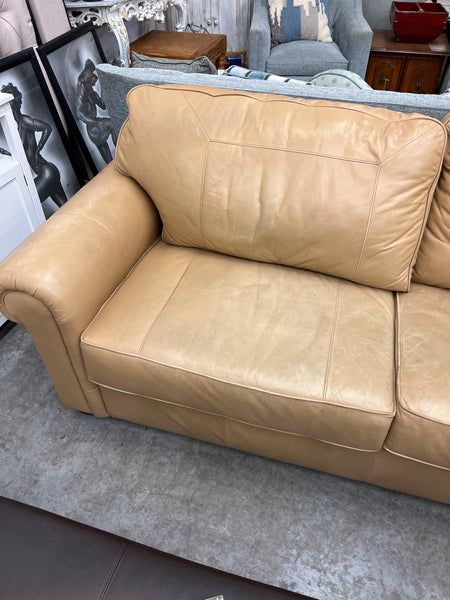 Thomasville Tan Leather Sofa 152791.