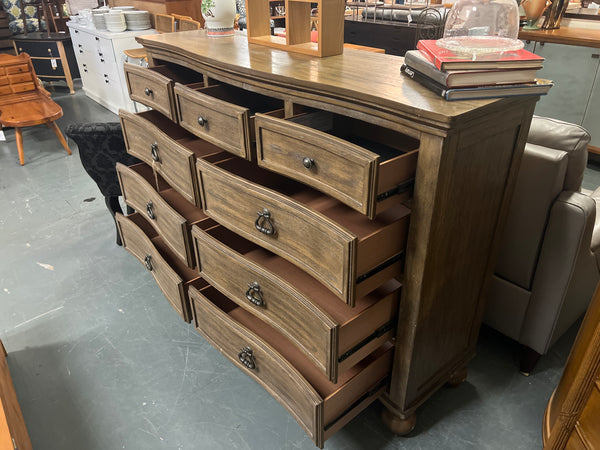 Millennium Dresser 165430.