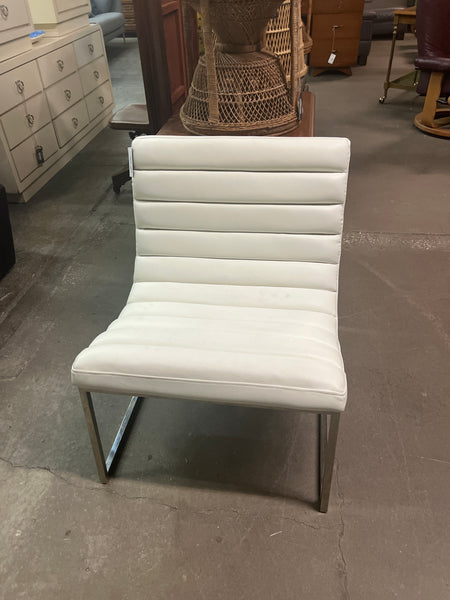 White Modern Chair 163828.