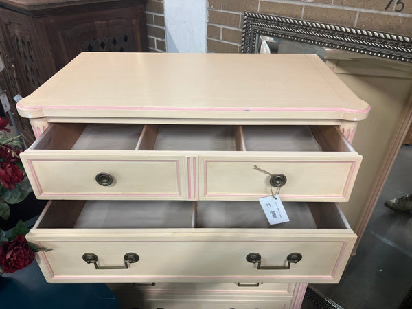 Off white chest of drawers 168172.