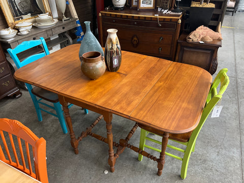 Drop Leaf Table w/ pop-up leaf 153039.