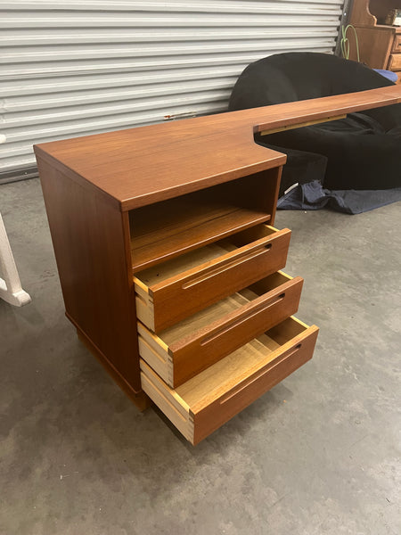 Midcentury- Teak Queen Bed 162209.