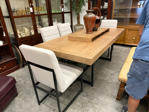 Ashley Furniture Modern Dining Table + Set of 4 parsons chairs + Leaf 161083.