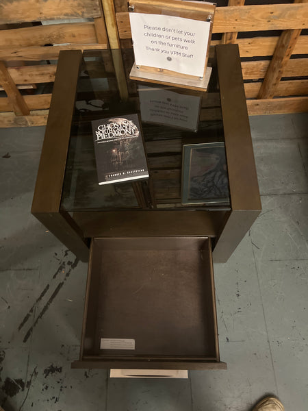 Casana Glass Top End Table 161705.
