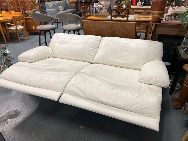 Z Gallery Reclining Sofa 152645.