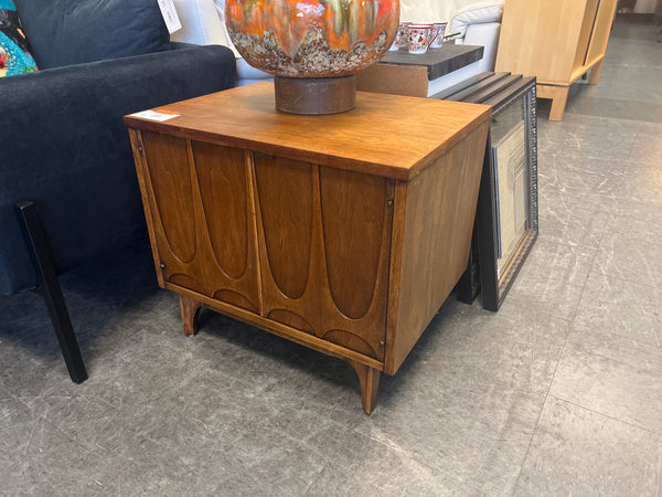 Broyhill Brasilia Commode 167300.