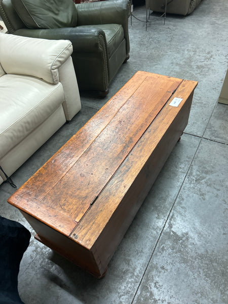Antique Trunk 166252.