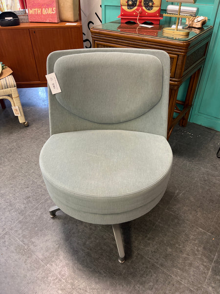 Steel Case Blue Swivel Chair 150508. (2 available)