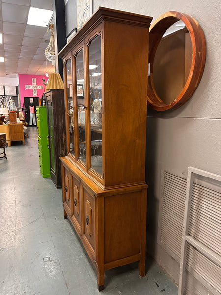 Vintage China Cabinet 176173.