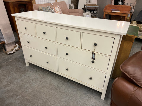 White Dresser 156954.