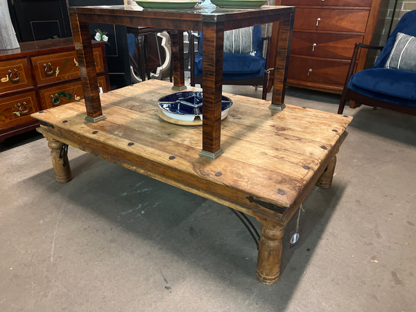 Rustic Pine Coffee Table 165559.