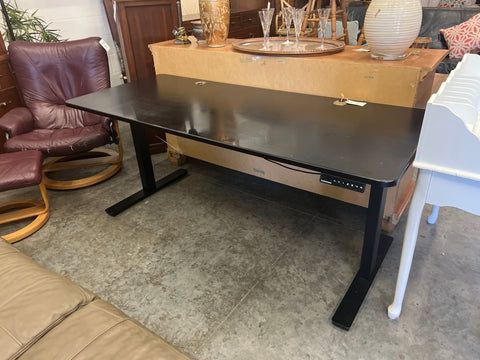 Smart Adjustable Desk 164651.