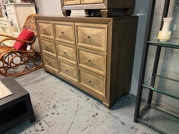 9 Drawer Dresser 165703.