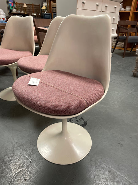 MCM Knoll Tulip Swivel Chair 158095.