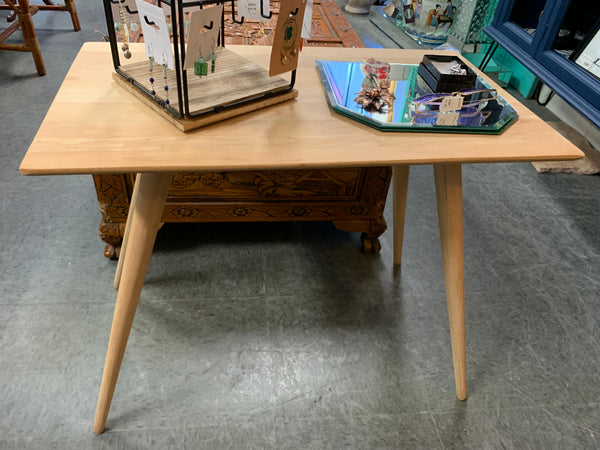 MCM Side Table 142735.