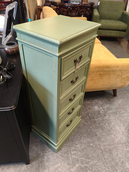 Green Lingerie Chest 174935.