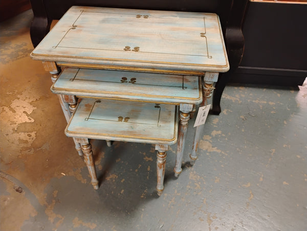 Antique Nesting Tables Set 169569.