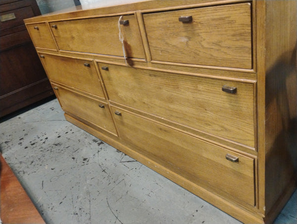 Mid century Dresser 164729.