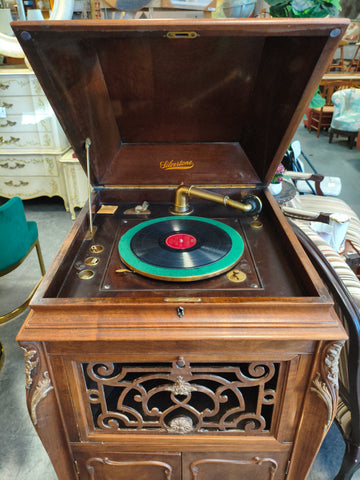 Antique Silvertone Record Player 175215.