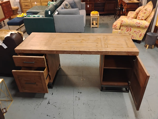 Pottery Barn Desk 168062.