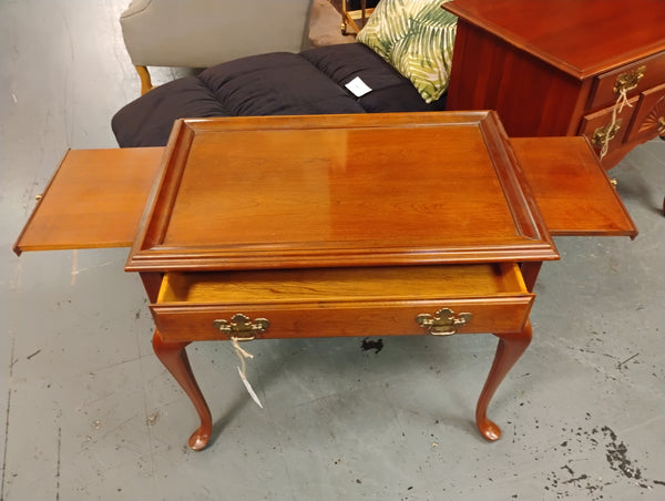 Side Table with Pull-out Tray 170663.