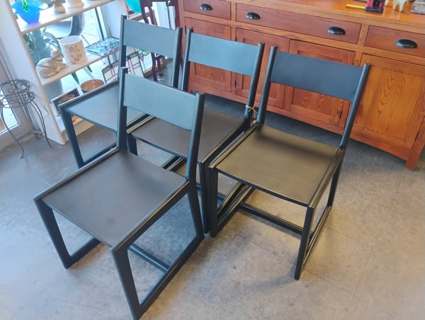 Black Chairs (Set Of 4) 170286.