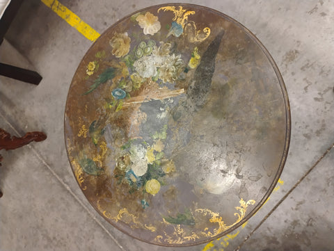 Antique Round End Table 168993.