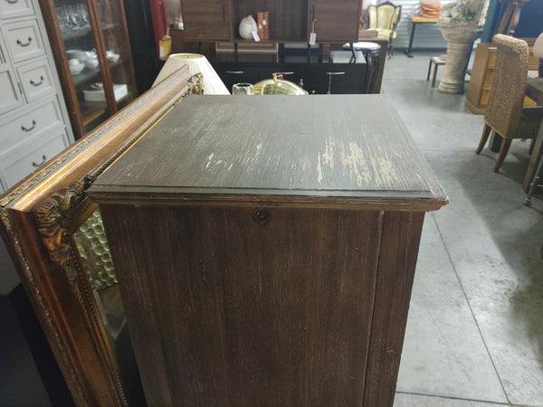 Modern Wood 3 Drawer Nightstand 170188.